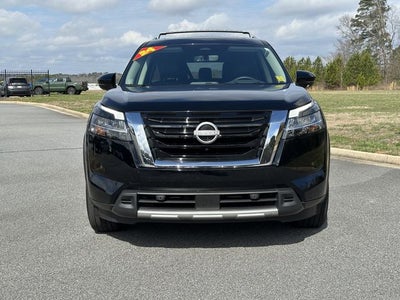 2024 Nissan Pathfinder Platinum