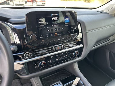 2024 Nissan Pathfinder Platinum