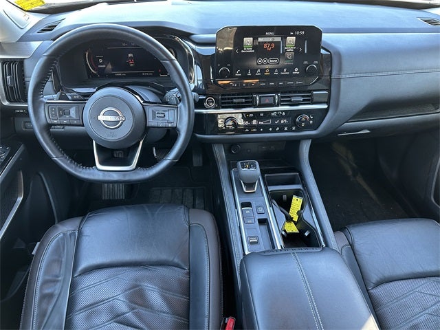 2022 Nissan Pathfinder Platinum