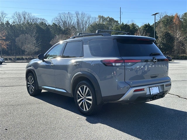 2022 Nissan Pathfinder Platinum