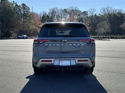 2022 Nissan Pathfinder Platinum