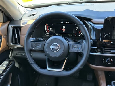 2025 Nissan Pathfinder Platinum