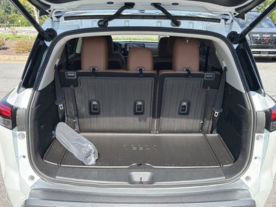 2026 Nissan Pathfinder Platinum