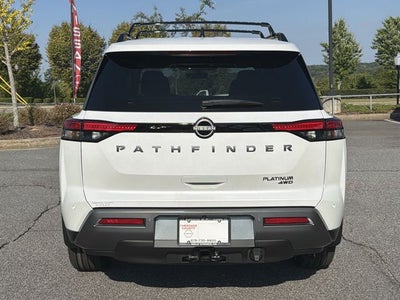2026 Nissan Pathfinder Platinum