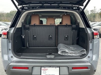 2026 Nissan Pathfinder Platinum