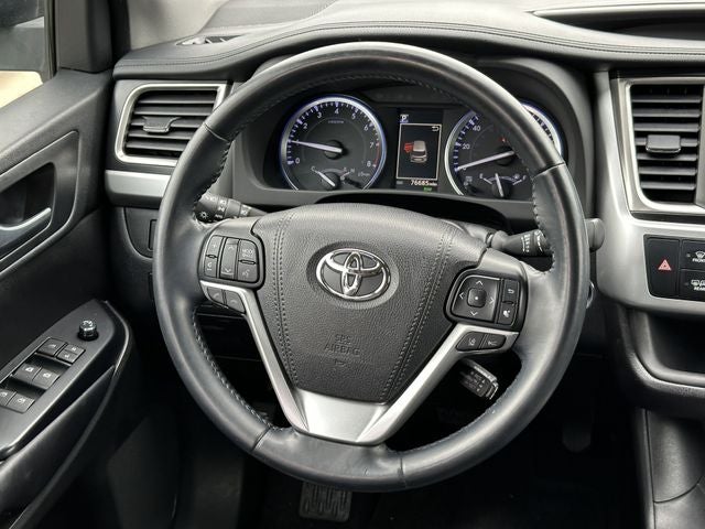 2018 Toyota Highlander SE