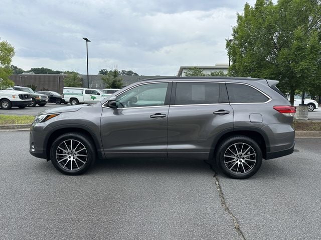 2018 Toyota Highlander SE