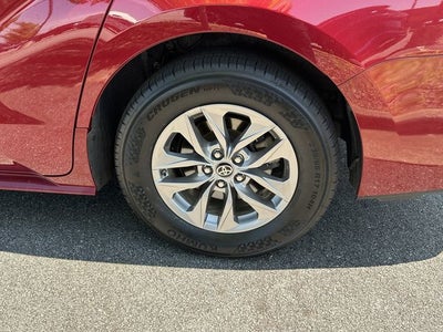 2025 Toyota Sienna XLE 8 Passenger