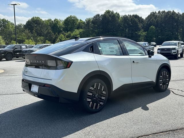 2026 Nissan Leaf PLATINUM+