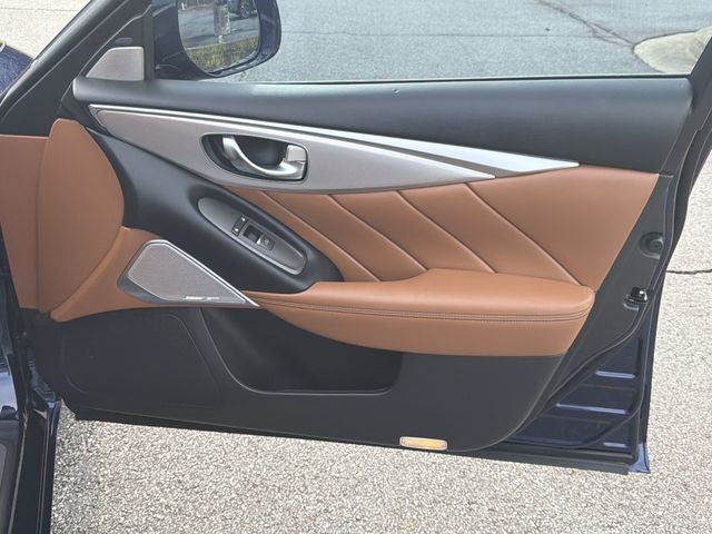 2023 INFINITI Q50 LUXE
