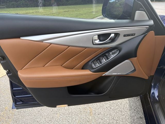 2023 INFINITI Q50 LUXE