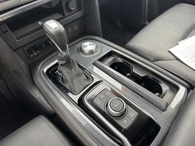 2024 Nissan Armada SV