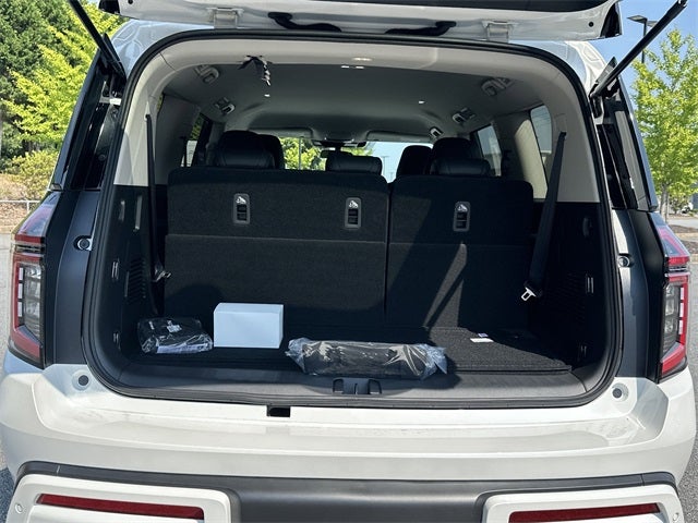 2025 Nissan Armada SV