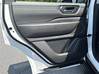 2025 Nissan Armada SV