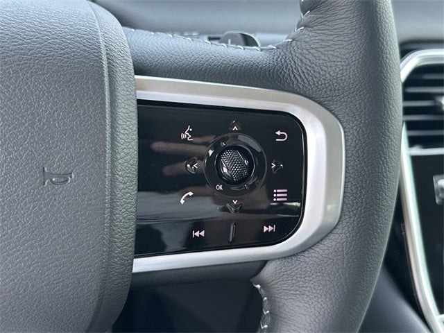 2025 Nissan Armada SV