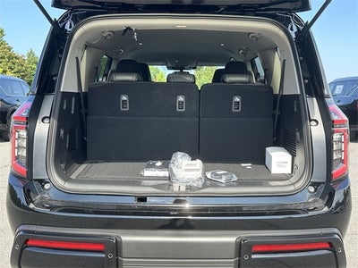 2025 Nissan Armada SV