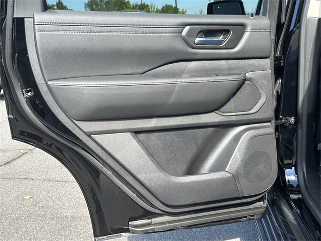 2025 Nissan Armada SV