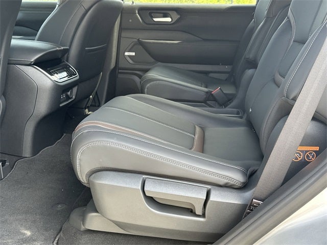 2025 Nissan Armada SL