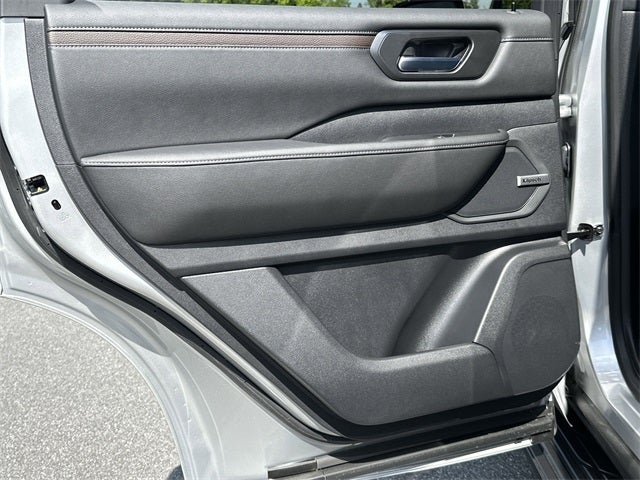 2025 Nissan Armada SL