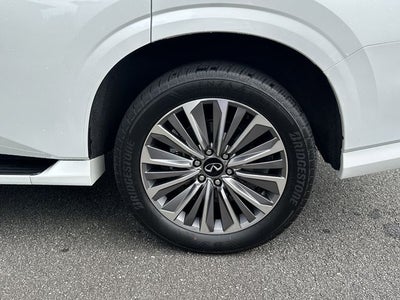2025 INFINITI QX80 SENSORY