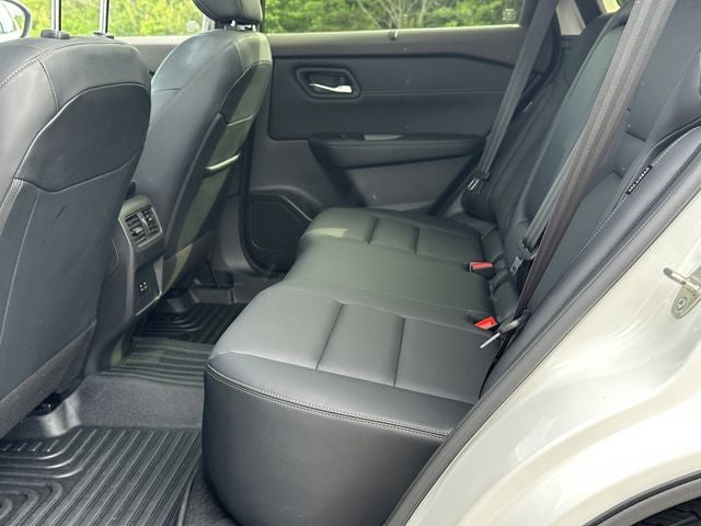 2023 Nissan Rogue SV Midnight