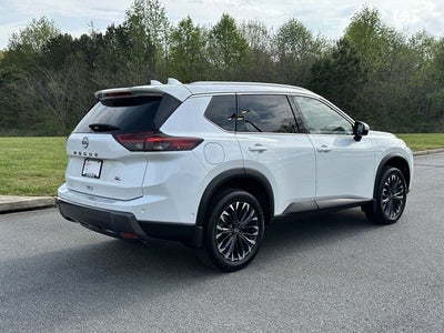 2025 Nissan Rogue SL