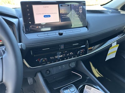 2025 Nissan Rogue SL