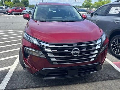 2025 Nissan Rogue Platinum