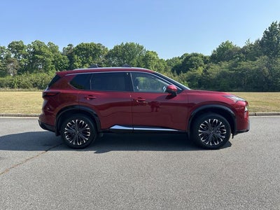 2025 Nissan Rogue Platinum