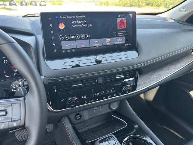 2025 Nissan Rogue Platinum