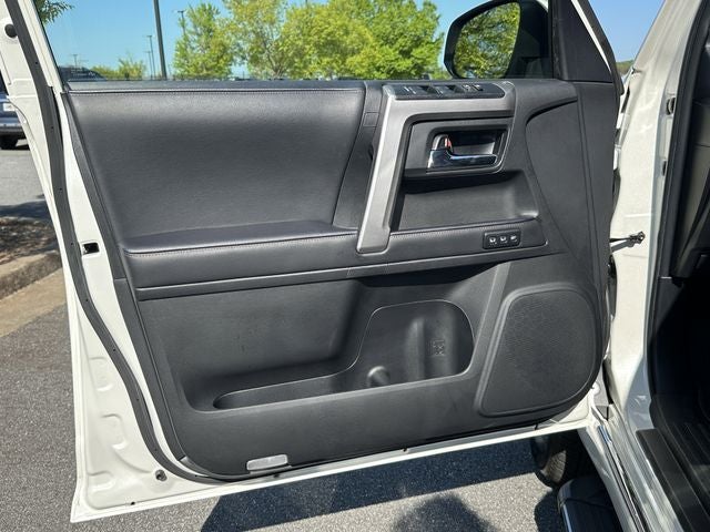 2022 Toyota 4Runner Limited w/Third Row Seating