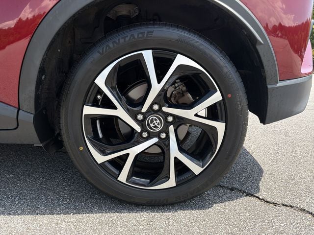 2018 Toyota C-HR XLE Premium