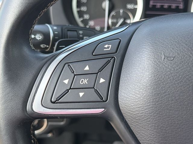 2018 INFINITI QX30 LUXE