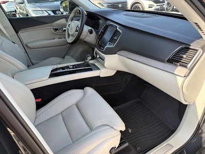 2021 Volvo XC90 T6 Inscription