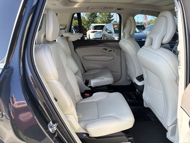 2021 Volvo XC90 T6 Inscription
