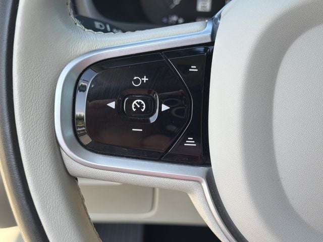 2021 Volvo XC90 T6 Inscription